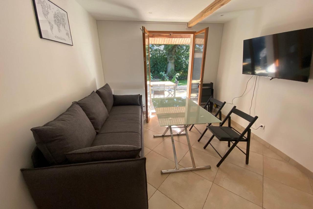 Clos Briard La Houssaye-en-Brie Exteriör bild
